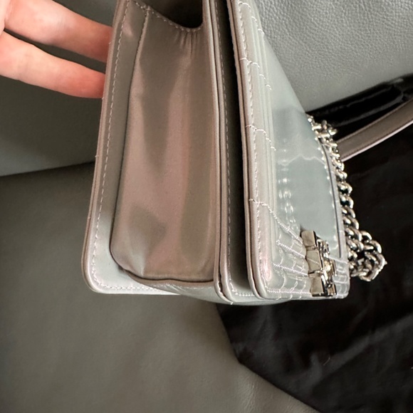 Chanel Boy Medium - Picture 13 of 16